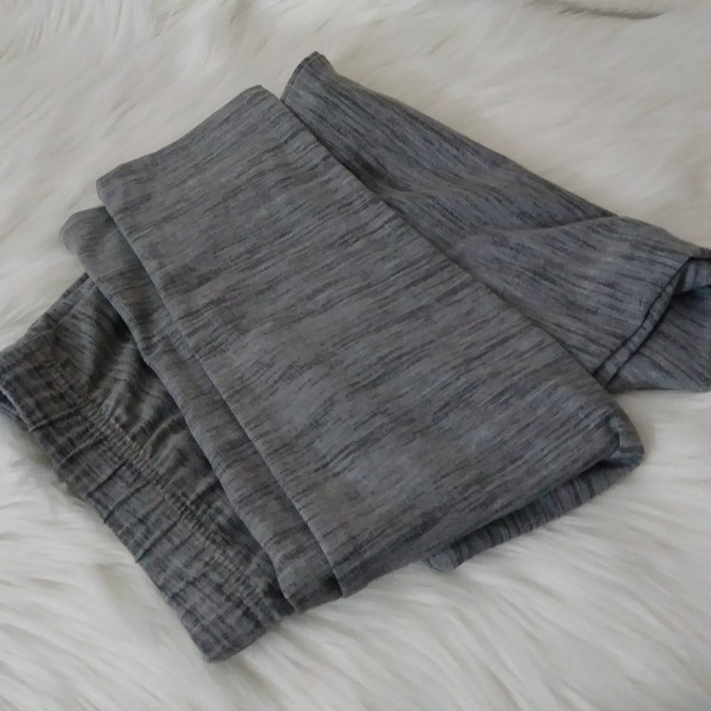 Goodnight Kiss Pajama, Jogger Pants Grey Size Medium - Picture 13 of 16